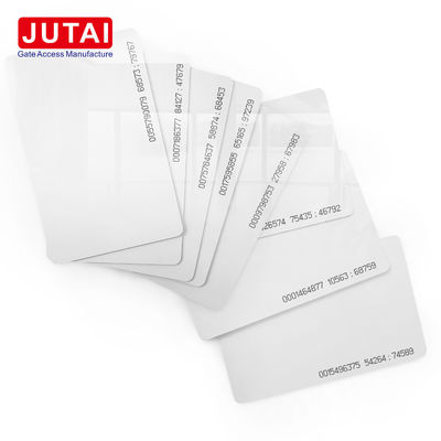 Διπλή ζώνη RFID UHF 13.56MHz IC κάρτα για τη διαχείριση πρόσβασης